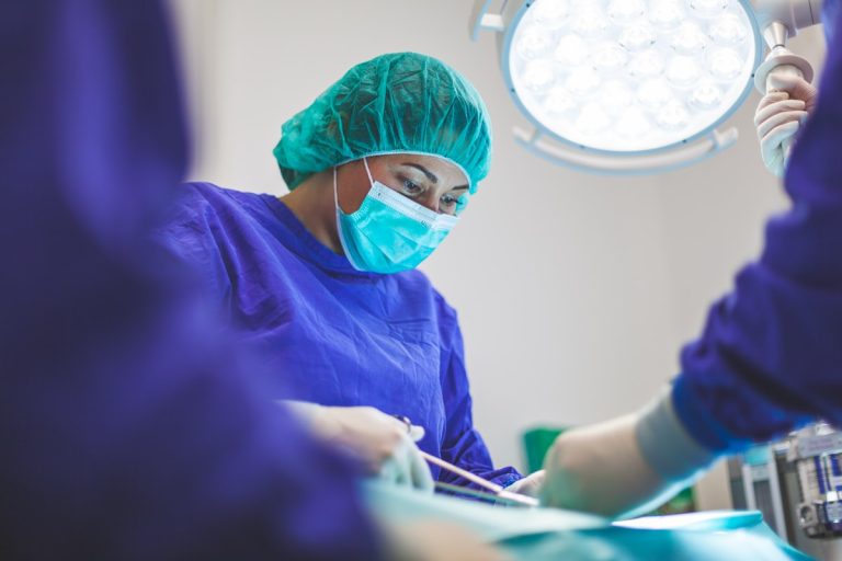 Caries síntomas y tratamiento dental - Clínica Dental Paraíso