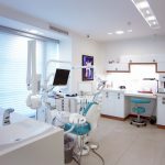 Implante dental proceso postoperatorio - Clínica Dental Paraíso Carmona